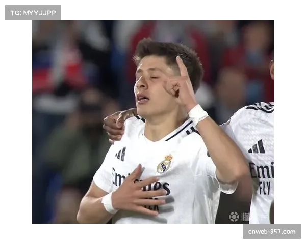 皇马居莱尔右路灵活换位 年轻球员战术适应能力提升