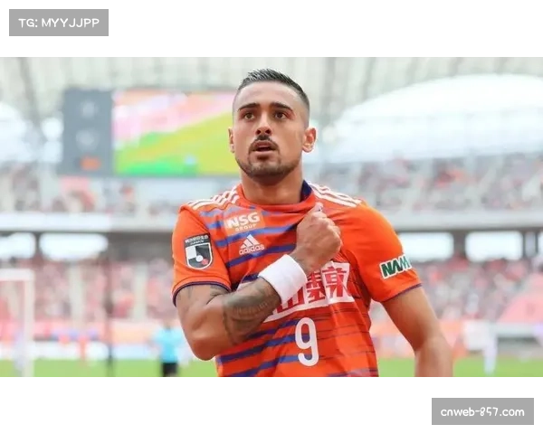 古斯塔沃河南首秀即献关键球 前海港射手适应新体系